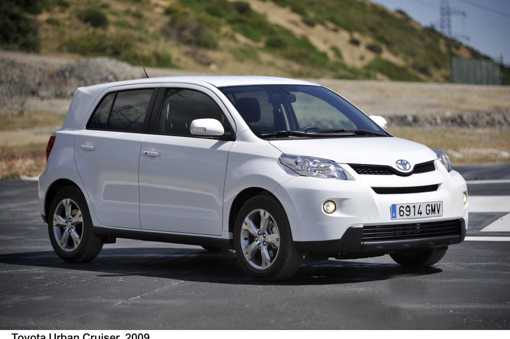 Toyota Urban Cruiser 2013